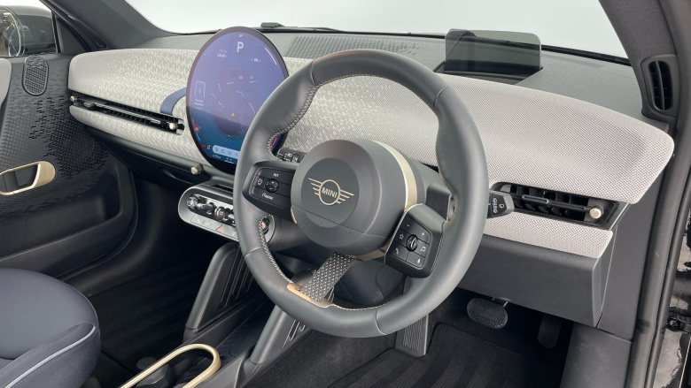 MINI Cooper 135kW E Exclusive [Level 1] 41kWh 3dr Auto Electric Hatchback